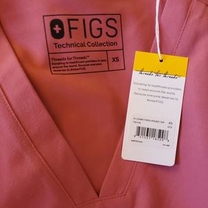 FIGS QUARTS SCRUB SET